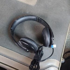 Logi Wired Headphones